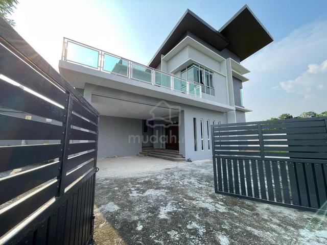 Below Market cheapest Bungalow Sg Merab 1