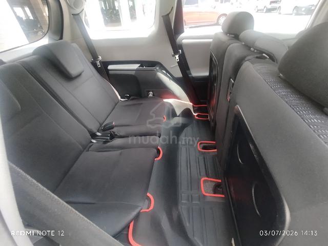 2011 Toyota WISH 1.8 X ZGE20G (A) - 5