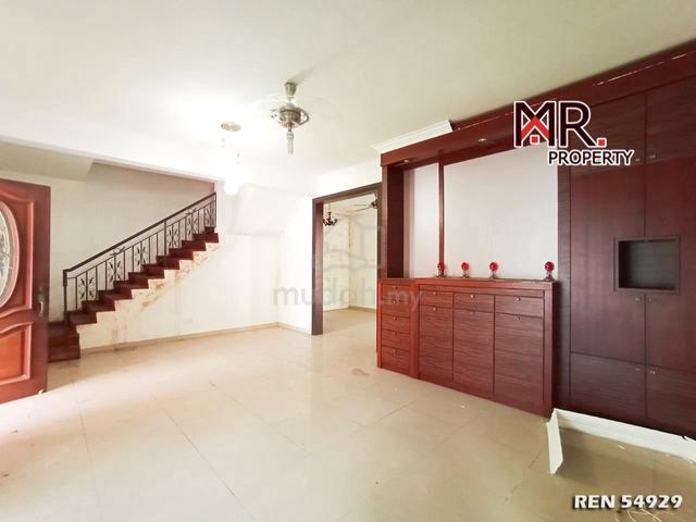 CORNER LOT Double Storey Semi-D House Bandar Laguna Merbok FOR SALE 1