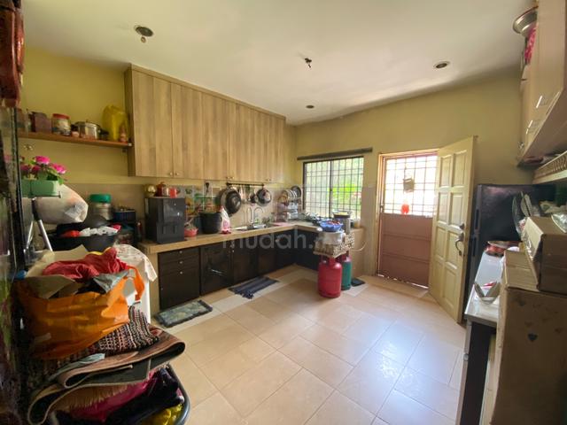 Walking equine mrt station 1sty terraced house taman dato demang 1