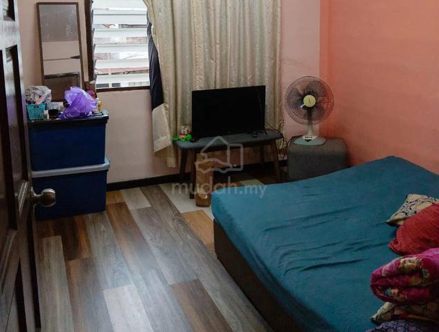 Rumah Pangsa Batu Berendam 1