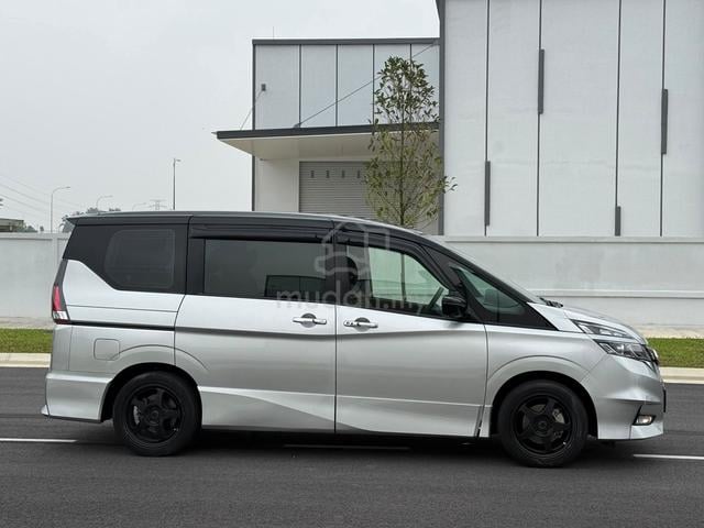 2018 Nissan SERENA 2.0 S-HYBRID HIGHWAY STAR OFFER - 4