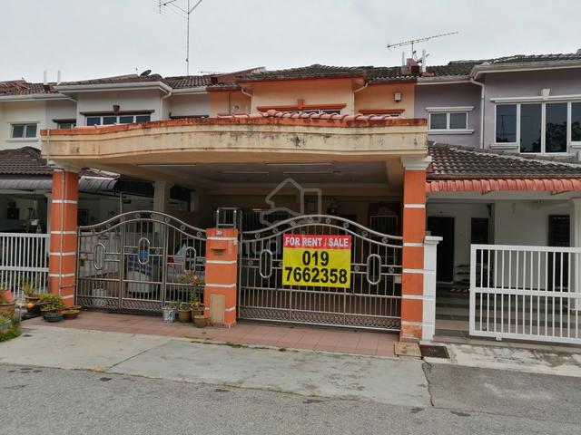 House At Taman Flora with extension in Batu Pahat 1
