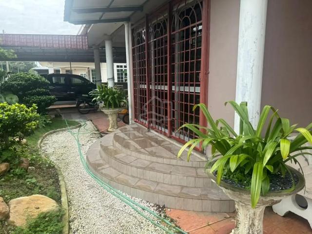 232 Banglo Corner Lot, Dua Tingkat, Cantik, Untuk Dijual 1