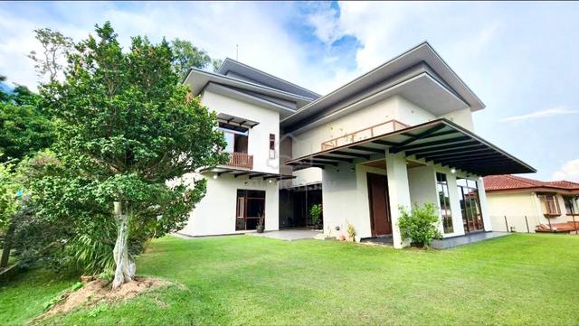 For Sale Beautiful Luxury Bungalow in KGSAAS @ Seksyen 13, Shah Alam 1