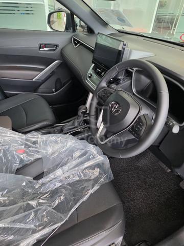 2026 Toyota COROLLA CROSS  - 4