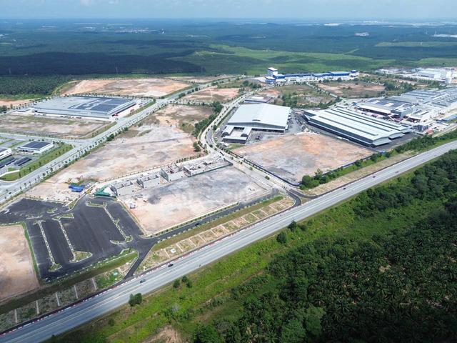 FREEHOLD INFRA READY 1.5 acres Petrol Station Land Enstek Nilai 1