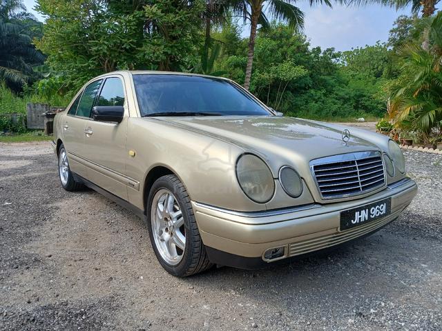 Mercedes Benz w210 ELEGANCE - 2