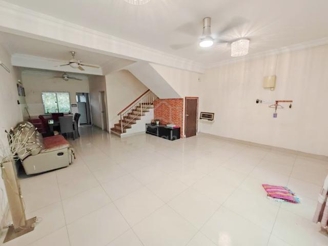 Putra Impiana Puchong Double Storey FULL EXTEND Gated Guarded BUMI 1