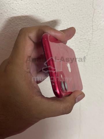 Iphone 11 red 128gb - photo 4 of 5