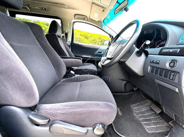 -2012-Toyota VELLFIRE 2.4 Z PLATINUM (A) P/Boot - 4