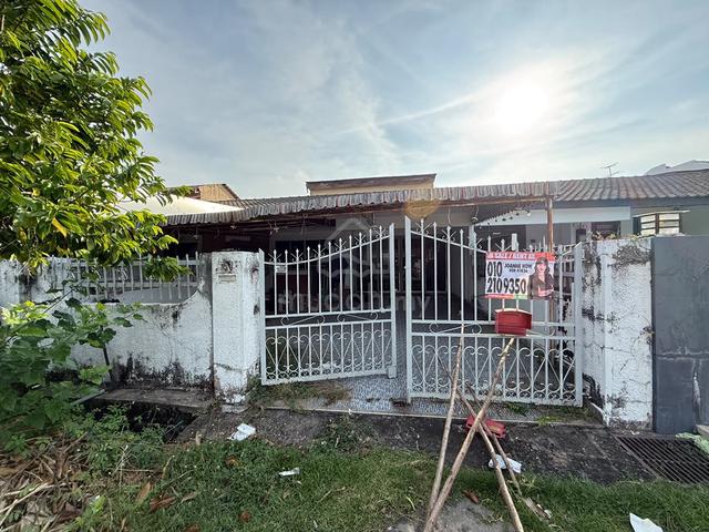 Single Storey Terrace Taman Ayer Keroh Heights near Tasik Utama MITC 1