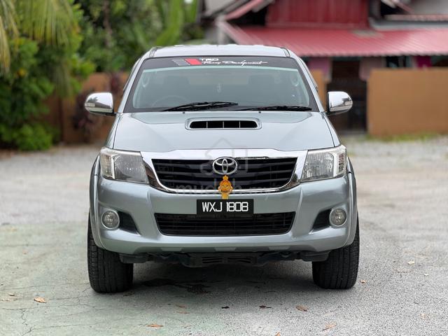 2012 Toyota HILUX 2.5 G VNT FACELIFT (A) - 3
