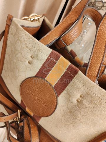 Carousel Image
