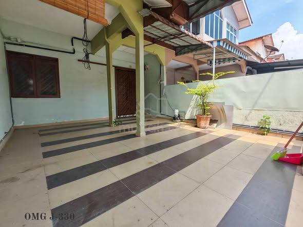 Taman Klang Utama Double Storey Terrace Move In Condition For Sale 1