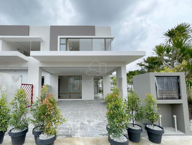 EXCLUSIVE  2Storey Terrace, Bandar Sungai Long Modern kawasan hijau 1