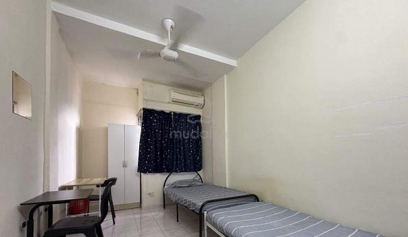 [Ladies only]**MASTER ROOM @ Sunway Velocity, MRT LRT MALURI 1
