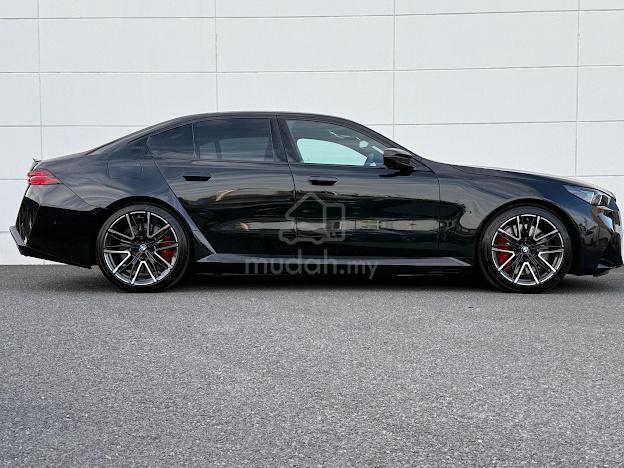 2025 BMW M5 4.4L V8 Biturbo JAPAN - 3