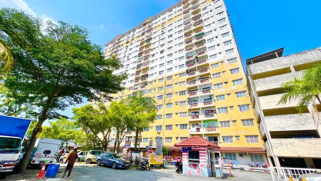 Laksamana Puri Condominium 1