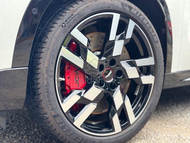 New 2025 Mini COOPER 2.0 JCW COUNTRYMAN ALL4 - 4