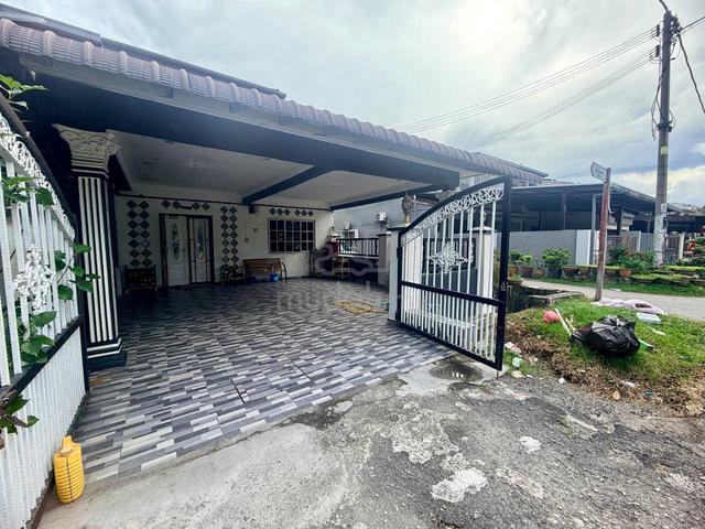 END LOT BIG SIZE ! Double Storey Terrace, Taman Rakan Sungai Long 1