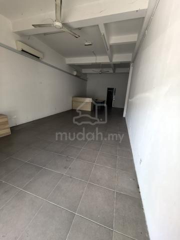 Ong Yi How Shop Ground Floor For Rent 1