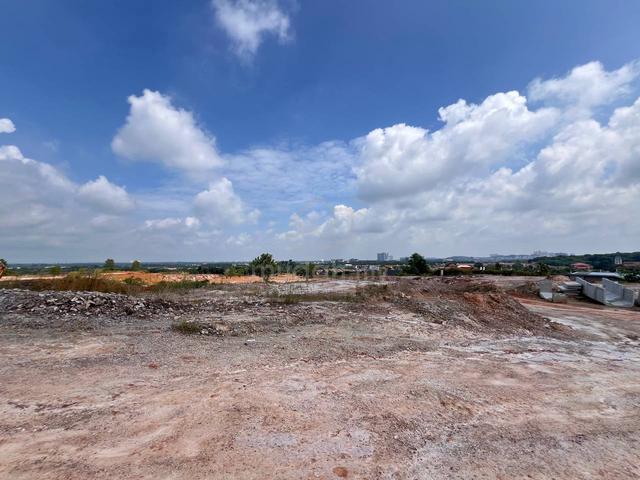 Tanah Corner Lot Bungalow Geran Individual Bandar Baru Salak Tinggi 1