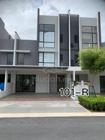 TwentyFive. 7 Gamuda Land 2.5sty 28*65sqft for sale 1