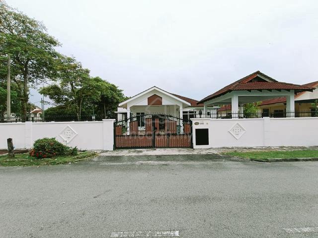 [Renovated] Single Storey Bungalow Taman Bukit Galena, Seremban 1