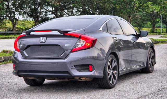 2016 Honda CIVIC 1.5 TC-P EASY GO FULL LOAN!FAST! - 4