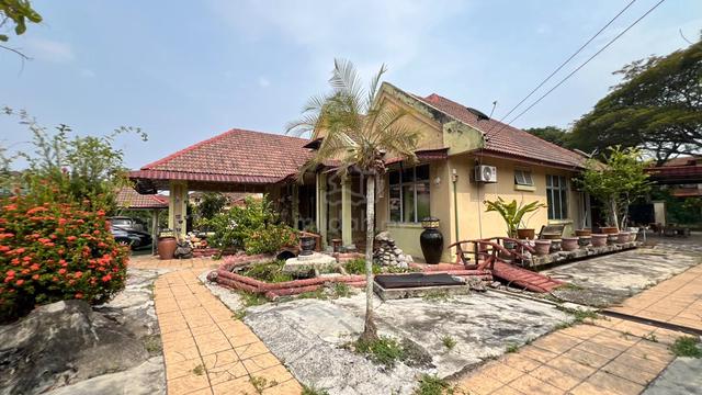 [LAND 12400 SF] Single storey bungalow Desa Pinggiran Putra Kajang 1