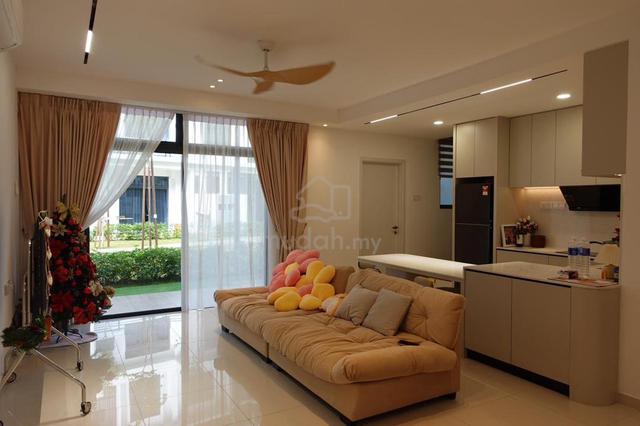 Alyvia Townhouse – Lower Unit 1