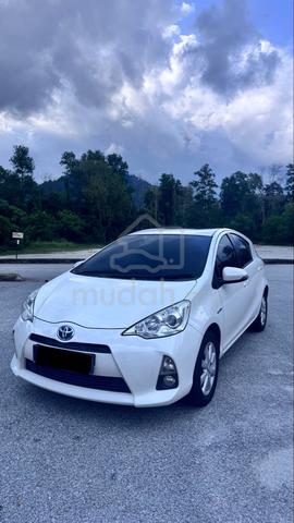 2012 Toyota PRIUS C 1.5 (HYBRID) (A) - 3