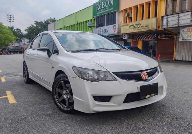 Honda CIVIC 1.8 I-VTEC (A) FACELIFT 2010 - 1