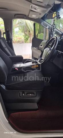 2012 Toyota ALPHARD 2.4 240G FACELIFT (A) - 4