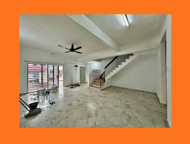 Jalan Pahlawan Seksyen 3 Double Storey Bandar Mahkota 1
