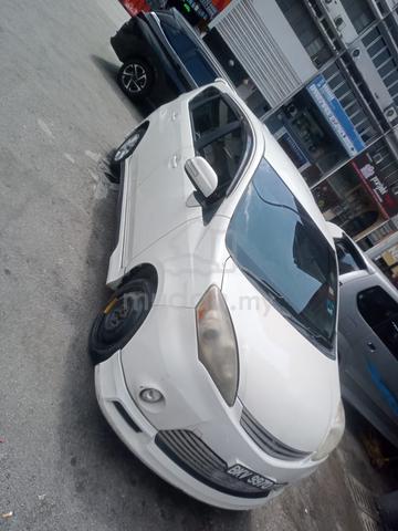 2010 Perodua ALZA 1.5 ezi ADVANCED (A) - 2