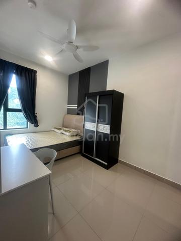 Low Deposit @ Bayu Residensi Room to Rent 2