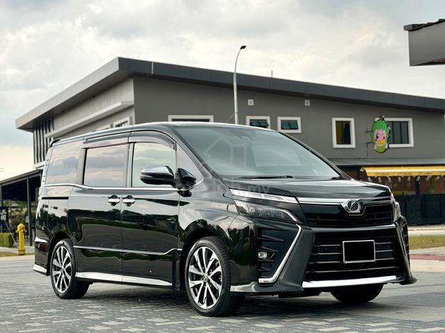 2019 Toyota VOXY 2.0 ZS KIRAMEKI II (A) - 1