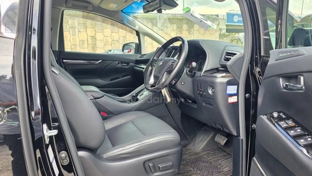2021 Toyota ALPHARD 2.5 SC SR DIM BSM PROMO - 4