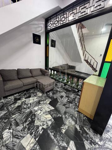 GOOD CONDITION Taman Sinn Semabok 2 Storey House Bandar Hilir Melaka 1