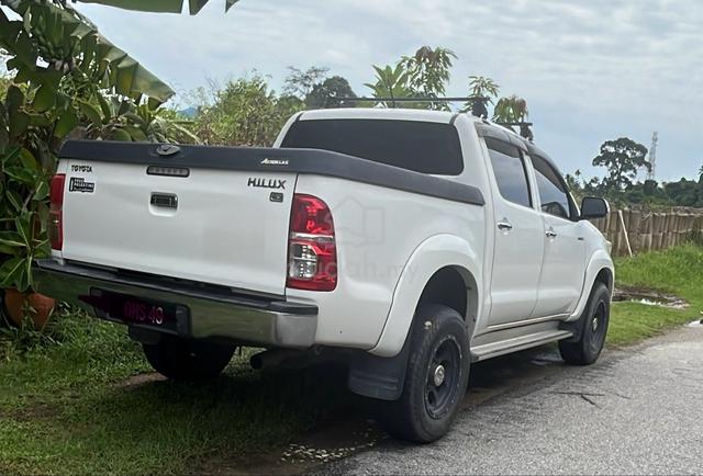 2012 Toyota HILUX 2.5 G (A) - 4