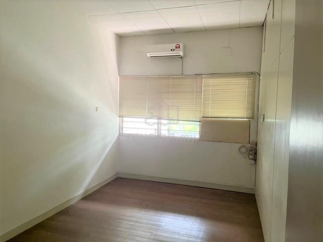 Worth Buy Greenlane Jalan Besi Land 1800sf 1
