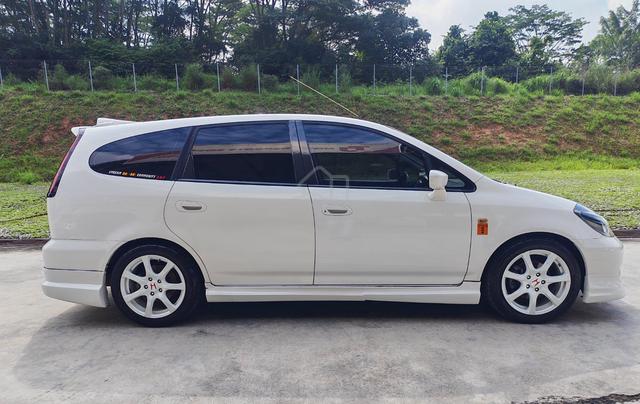 2005 Honda STREAM 2.0 iV FACELIFT (A) - 4