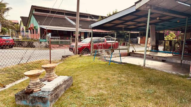 292 Rumah Teres Setingkat Corner Lot untuk Dijual di Pengkalan Ipoh, P 1