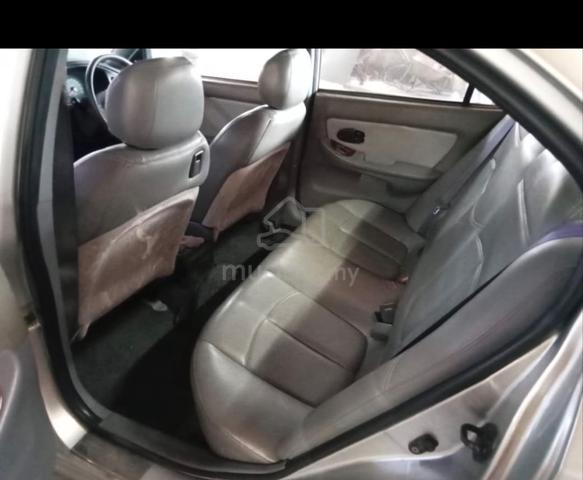 2004 Hyundai ELANTRA 1.6 (A) - 3