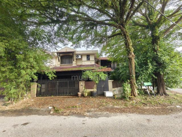 Corner Lot Pinji Perdana 1