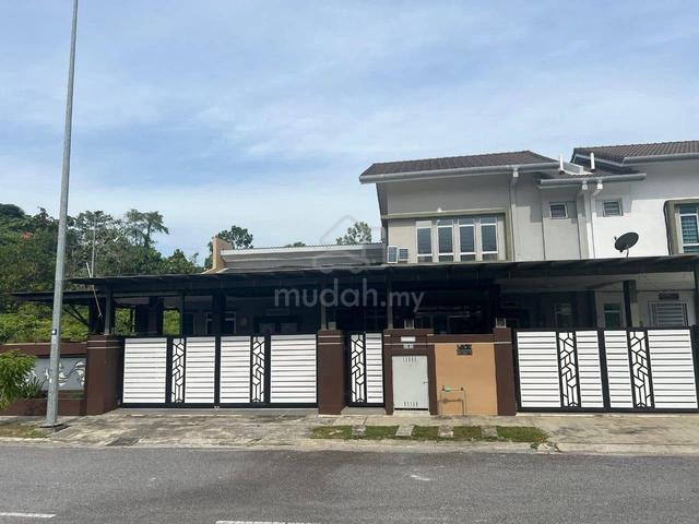 Renovated, rumah cantik corner lot 1.5 tingkat di proton city 1