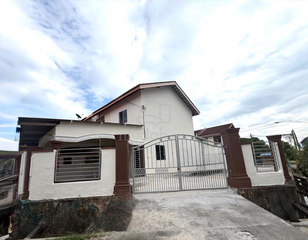 Kluang Taman Delima 2 @ Corner Medium Cost hse for Sell (120% Loan) 1