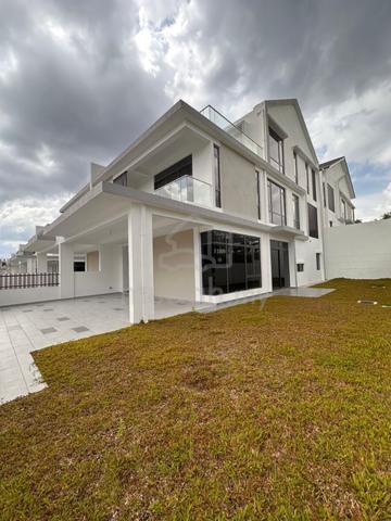 Horizon Hills 3 Storey Cluster Corner Lot The Woodlands Iskandar 1